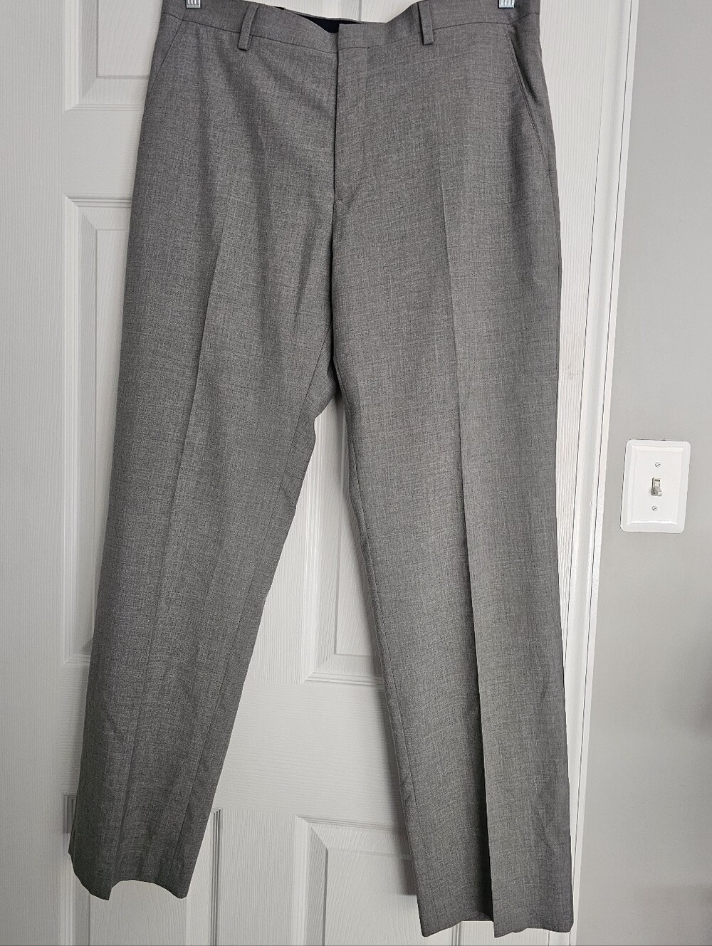 Banana Republic NWT Gray Men's Dress Pants - Classic Tailored Trousers Sz. 35x32